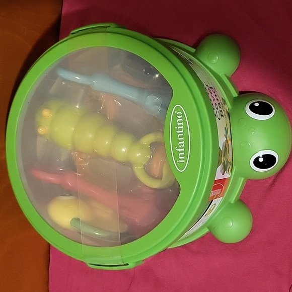 Infantino Turtle Cover Band 8-Piece Percussion Set - Picture 2 of 5